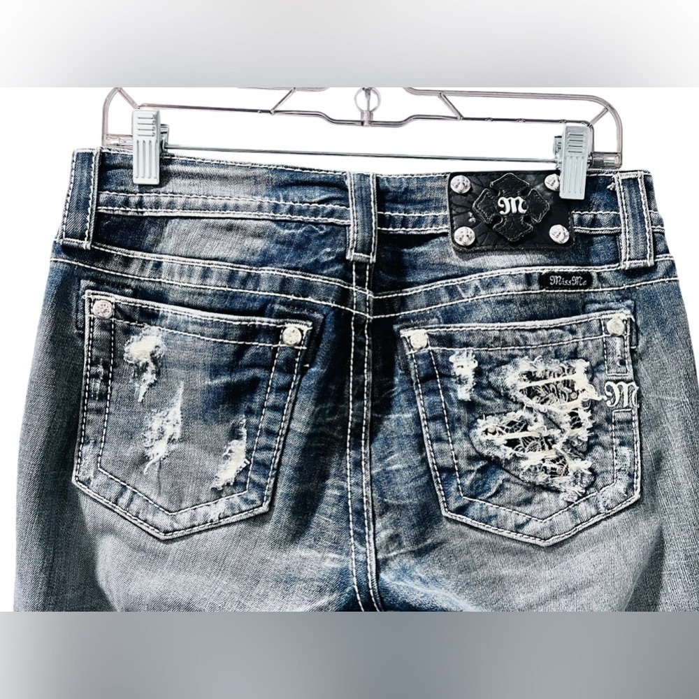Miss Me Y2K Rhinestone Embroidered Bling Cuffed Capri Pants Size 28 Denim Jeans